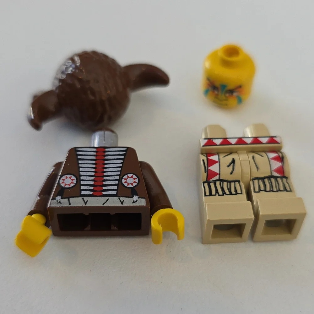 Lego Minifigure - Native American Indian Medicine Man Minifigure - Vintage